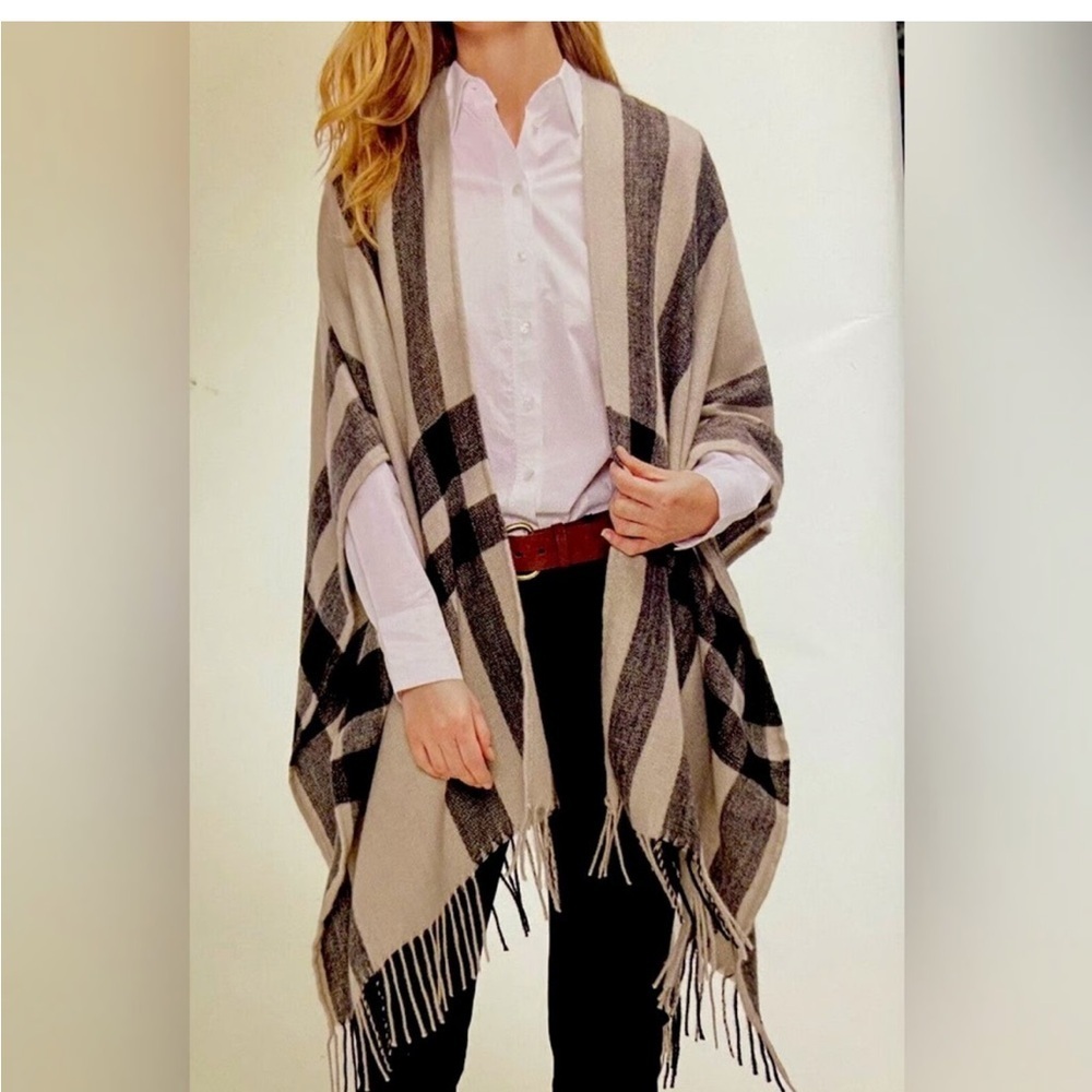 Banana Republic Black and White Checkered Shawl